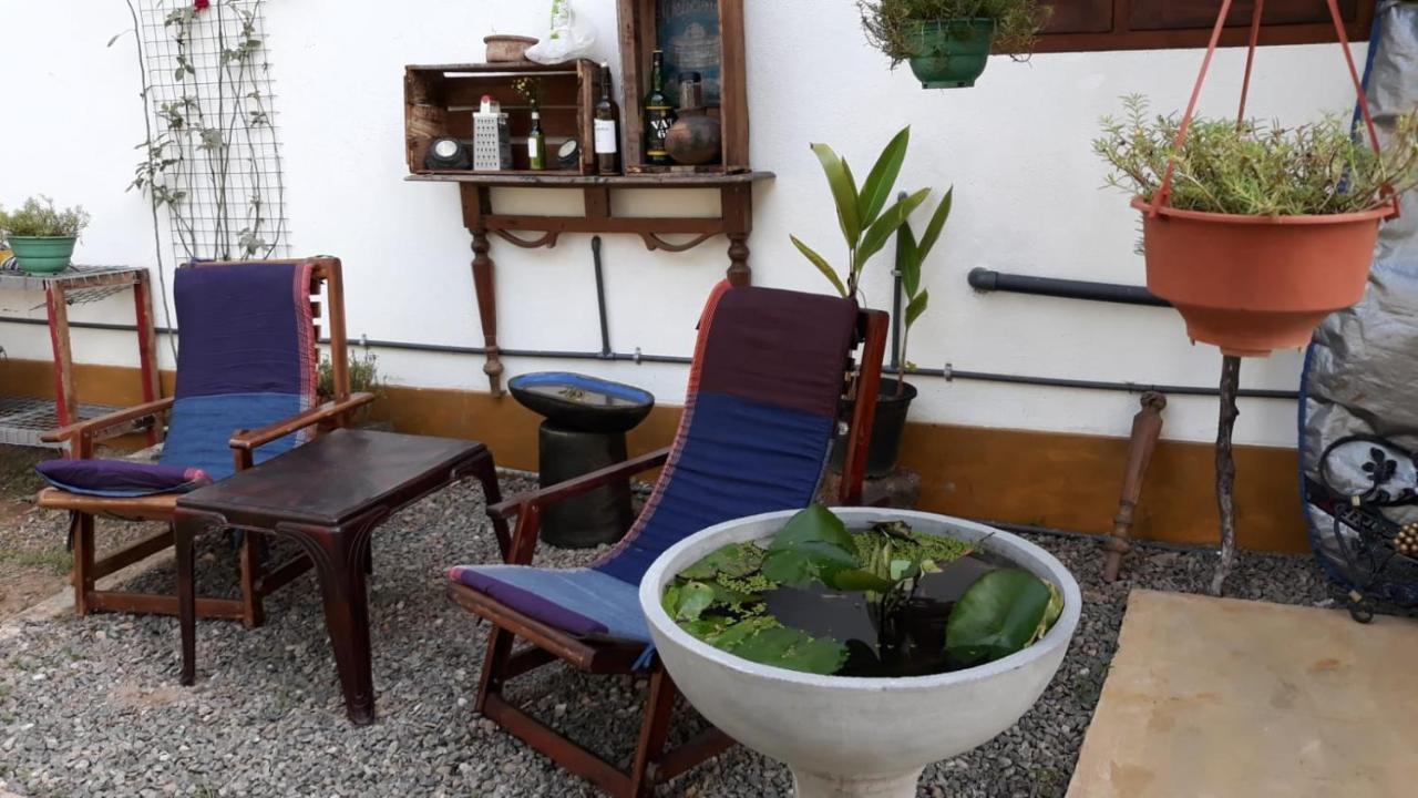 Wine Tree Garden Guesthouse Mirissa Exterior foto